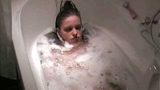 Teen Slut Kyla King Gives A Head While Sitting In Toilet Free mp4 porn video