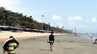 Sayang Thailand seksi dijemput di pantai dan fucked POV